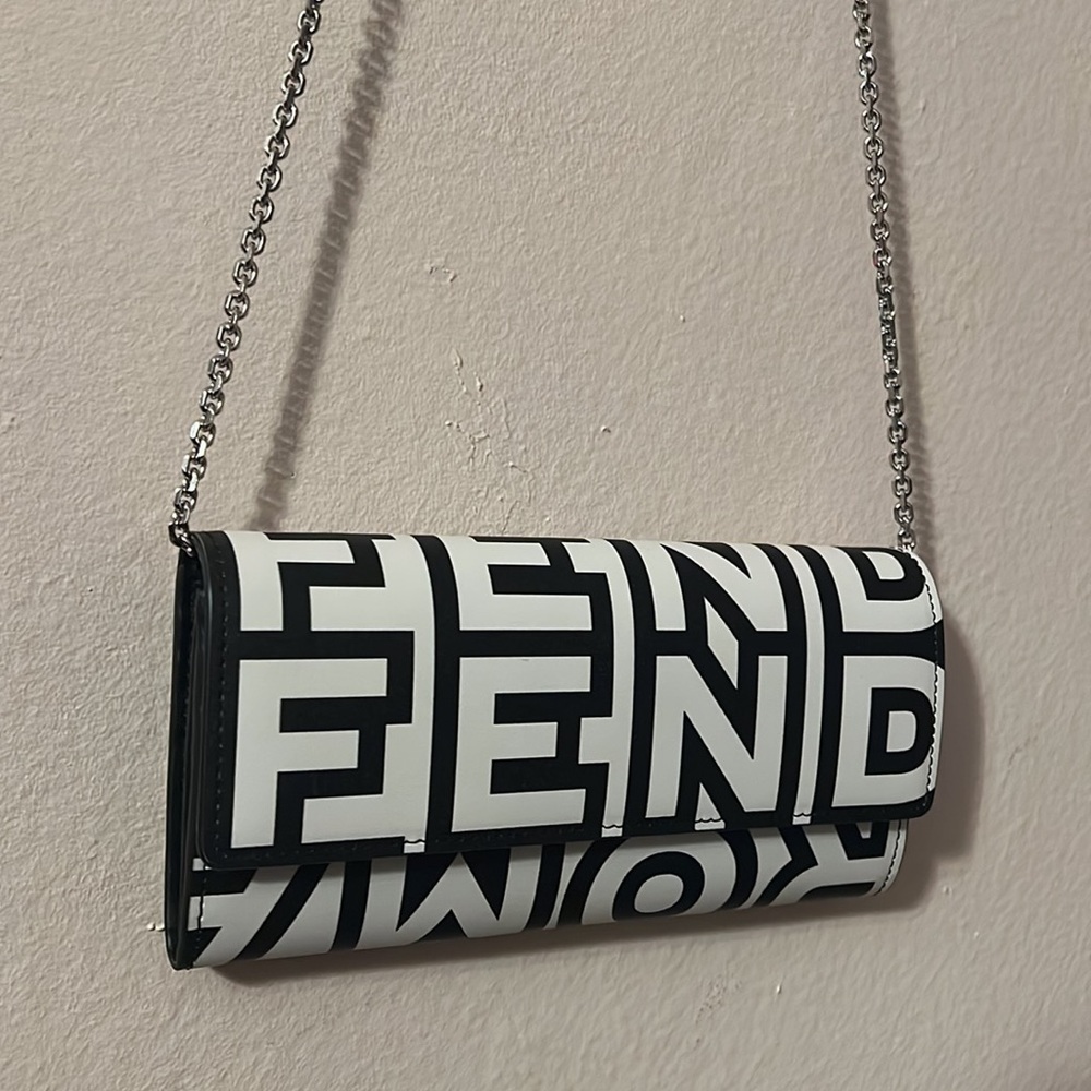 Fendi x Marc Jacobs limited edition FF monogram logo wallet on chain crossbody - Picture 1 of 8